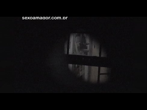 ❤️ Blondie ichi bo'sh g'ishtlar orqasida yashiringan qo'shni voyeur tomonidan yashirincha videoga tushadi ❤ seks uz.sexycamse.top ❤